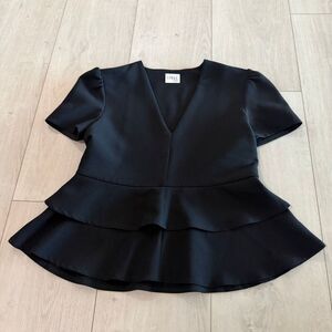 Songe lab women ruffle top size S